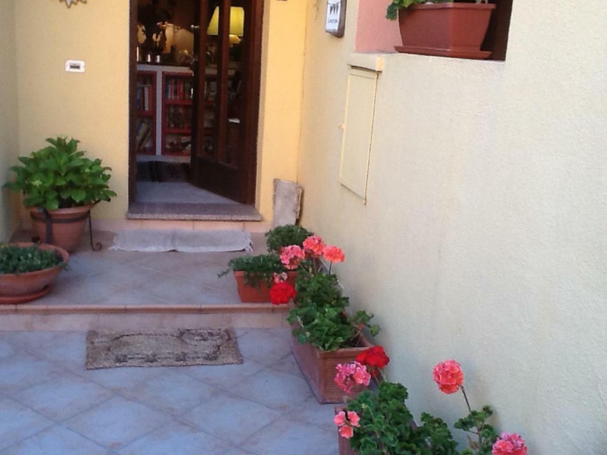 Guesthouse Nuvole Olbia Extérieur photo